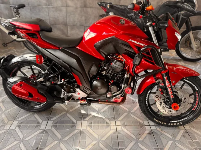 Fazer 250 modelo 2023 