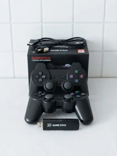 Game Stick Retro Completo com 2 Controlos - Pronto a Usar!