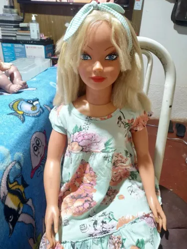 Boneca barbara um metro 