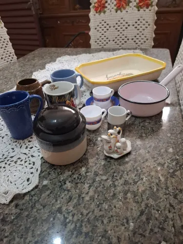 Xícaras e panelinha 