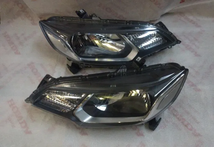Par de farol Honda Fit 2015 até 2019 novos zeros