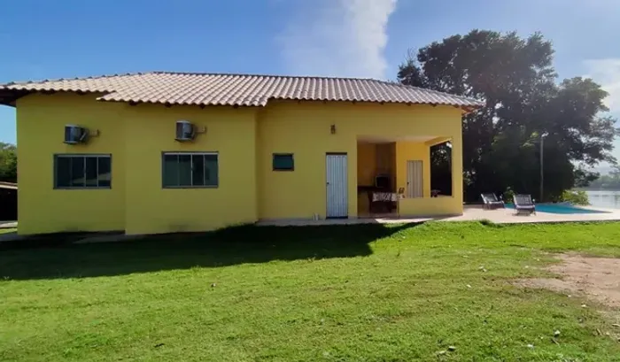 Rancho com piscina às margens do rio São Francisco!