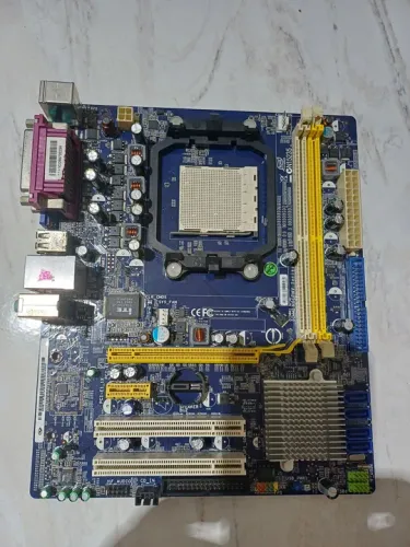 Placa mae ddr2 ,am2,am2+, aceita processador am3 ddr3