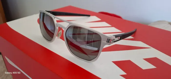 Oculos oakley