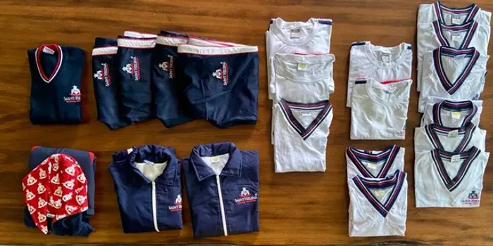 Uniforme colégio Saint helena - Tamanhos 14, 12, P e PP .