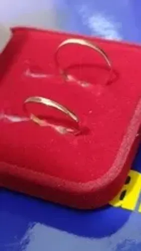 Par Casal Noivado Casamento Alianças Ouro 18Kilates 1 mm Peso 1,50 Gramas