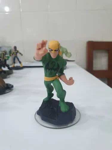 DISNEY INFINITY - PUNHO DE FERRO