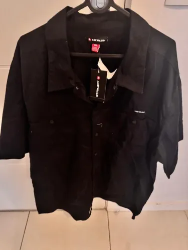 Camisa de botão Art Airwalk 