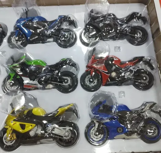 Miniaturas de Moto Esportiva na Escala 1:18