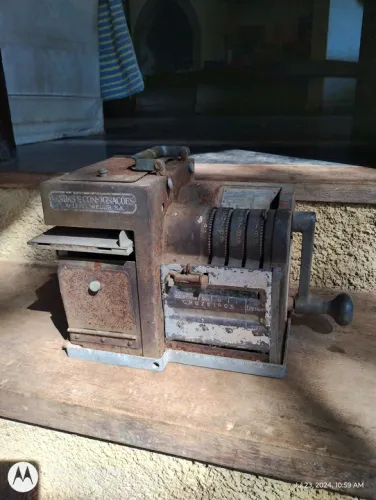 Maquina Registradora de Selos - Universal Postal Frankers