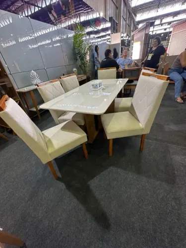 PROMOÇÃO IMPERDÍVEL!! Mesas de jantar com cadeiras em madeira maciça!!!!