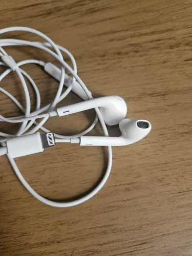 Fone de ouvido Apple original semi novo