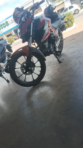 Titam vermelha Linda *27