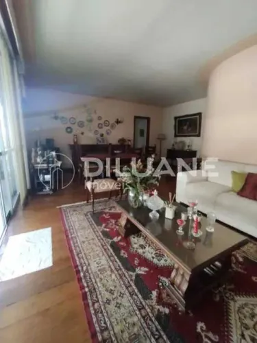 Apartamento : / Residencial / Lagoa