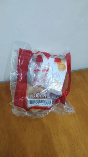 Brinquedo brincando de Méqui 2025 MC Nuggetss