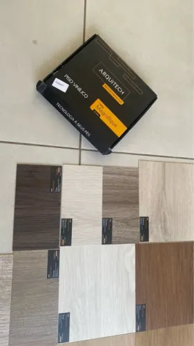 Piso vinílico instalado 138.00 reais