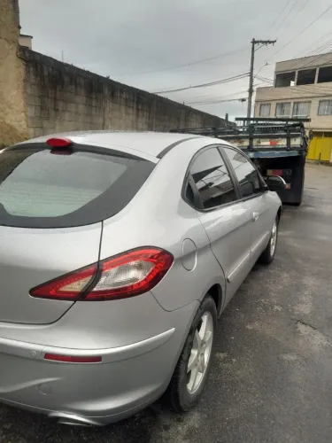 Chery Cielo 1.6 16V 119cv 5P 2011