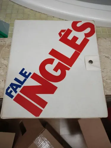 Curso de inglês em fita K7
