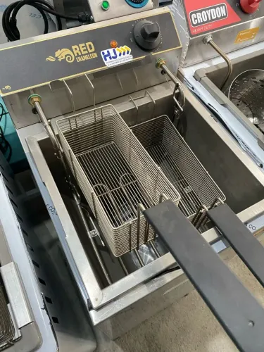NZ. Fritadeira elétrica zona fria 5.000w REDCHAMELON