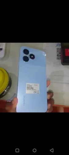 Celular ótimo nunca aberto ainda tem a caixa, celular estava novo 5 meses de uso.