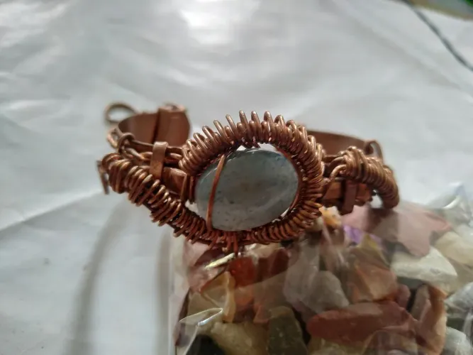 Pulseiras/ bracelete de Cobre com pedra