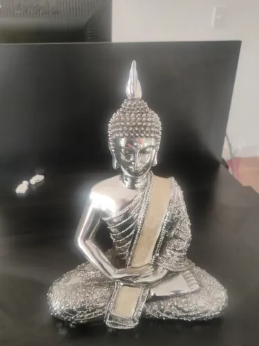 Estátua antiga em prata e madrepérola 