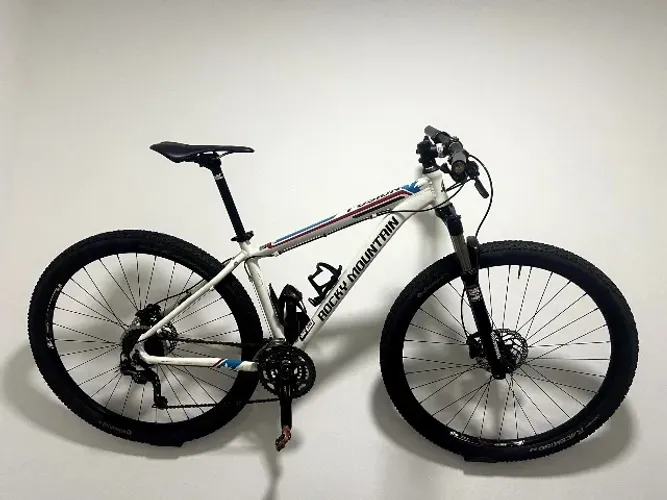 Bicicleta MTB Rocky Mountain Fusion 29