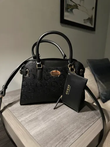 Bolsa Guess Nova com etiqueta + porta-cartões Original importada -