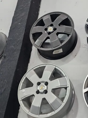 Jogo de roda gm montana aro 17 4x100