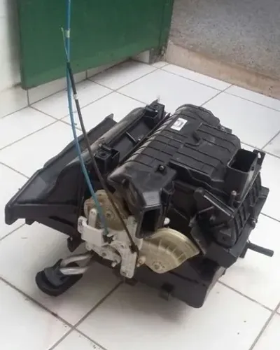 R$ 400 Caixa evaporadora do ar condicionado Chery Tiggo inferior/superior