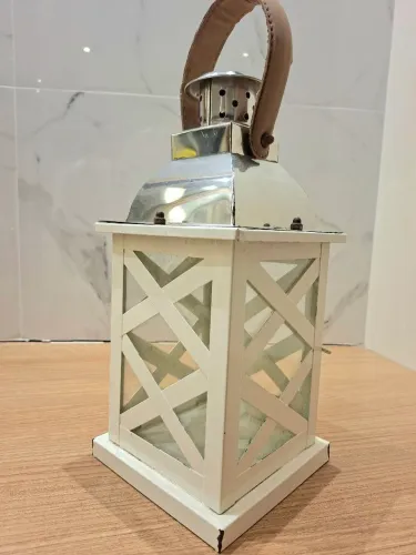 Lanterna Decorativa com Alça de Couro