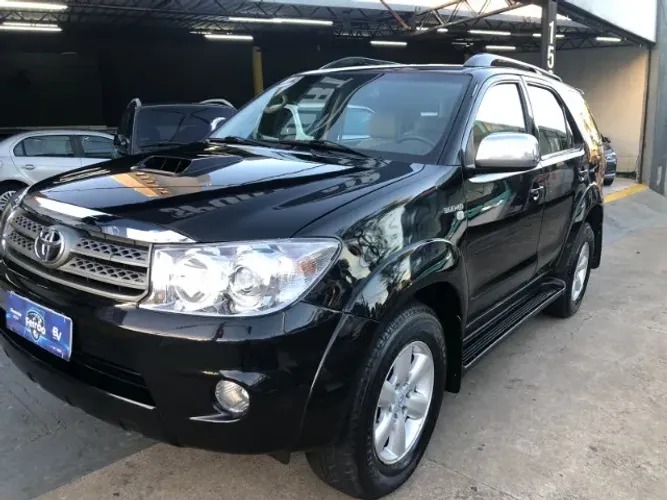 Toyota Hilux SW4 SRV D4-d 4X4 3.0 TDI Dies. AUT 2009