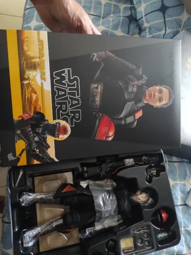 Hot toys Fennec Shand The book of the boba fett star wars mandaloruan mando