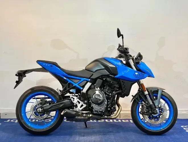 SUZUKI GSX 8S 800 2027 COMPLETA C/ ABS