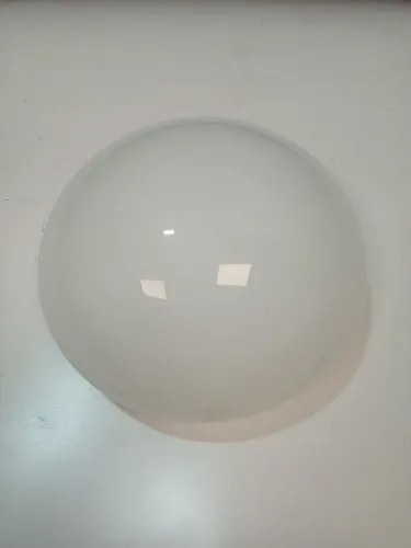 Cúpula de opalina leitosa antiga e USADA.