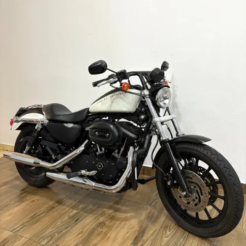 Harley-Davidson 883R