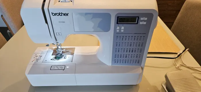 Maquina de Costura Brother CE-5500