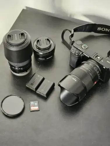 Sony A6000 com Lentes e Acessórios