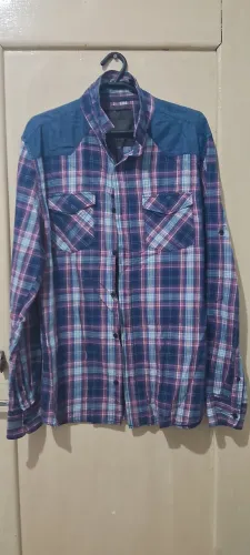 Camisas usadas poucas vezes, da clock hause, R$ 30,00 cada