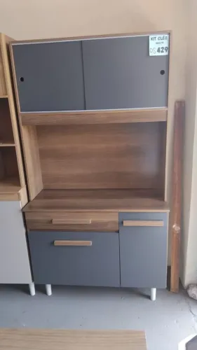 ARMÁRIO DE COZINHA