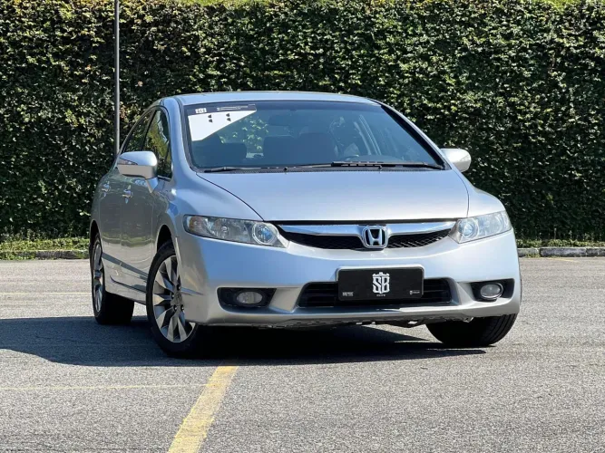 Honda Civic Sedan LXS 1.8/1.8 Flex 16V Aut. 4P 2011