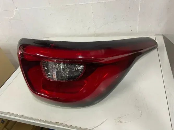Lanterna Fiat Toro 2016 (direita)