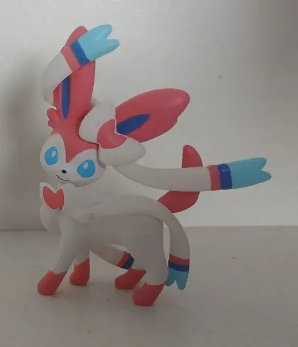 BONECO ACTION FIGURE MINIATURA POKEMON SYLVEON ORIGINAL TOMY
