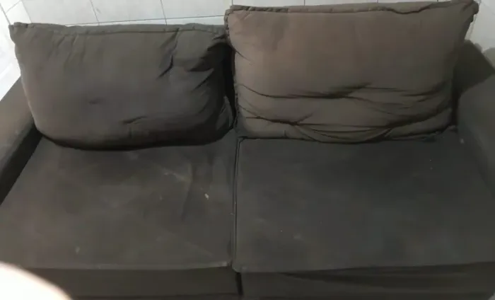 Sofá retrátil 4 lugares usado