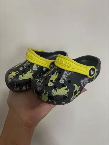 Crocs infantil
