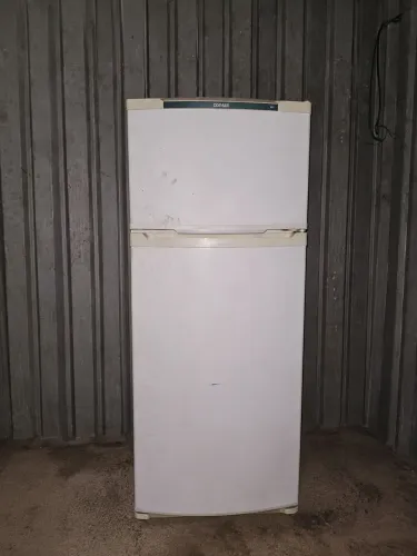 Geladeira cônsul cor branco
