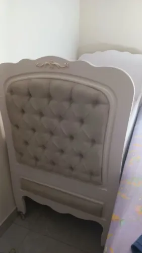 Vendo berço novinho com colchão de bambu e vira cama