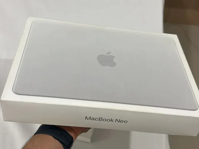 VENDO MacBook Neo LACRADO 256GB