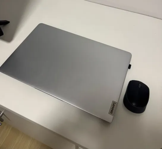 Excelente Notebook Lenovo IdeaPad 1