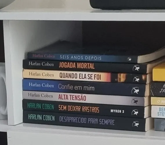 COLEÇÃO HARLAN COBEN